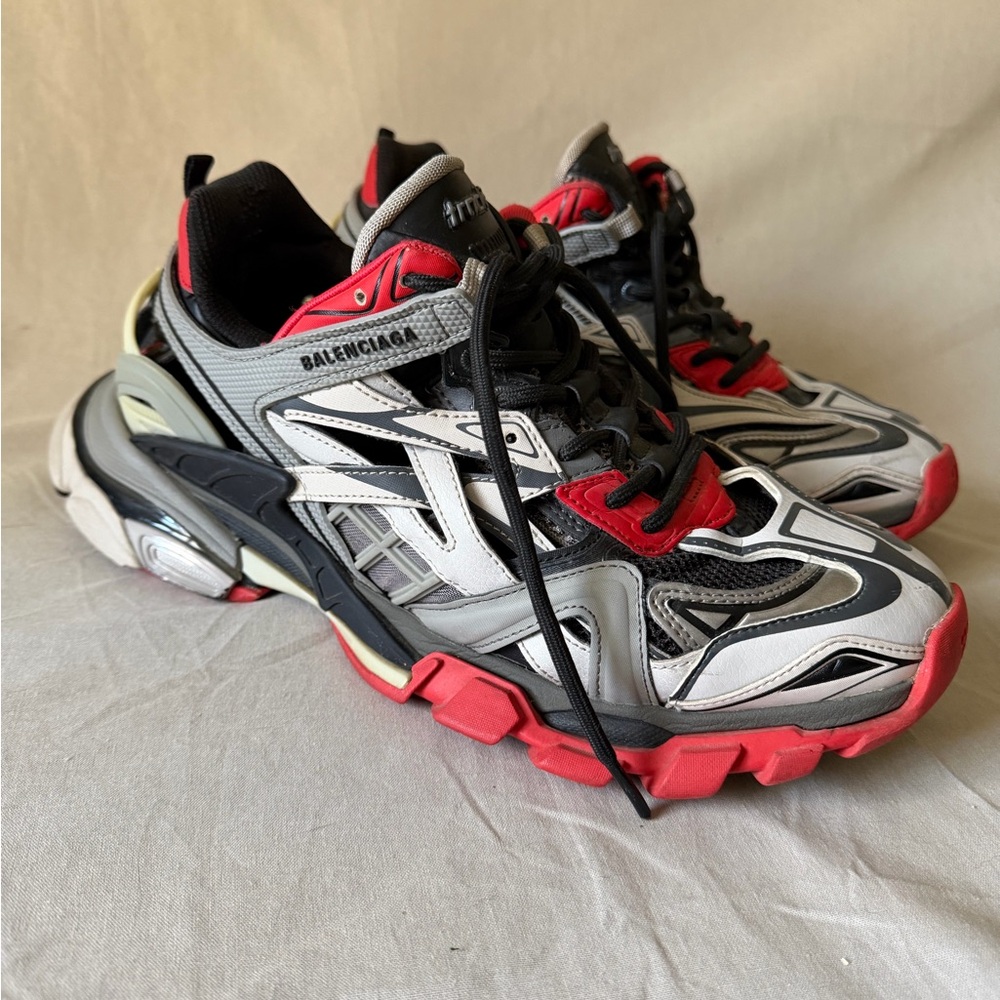 Balenciaga Track 2 Men's Red and Black Sneakers - Picture 4 of 12